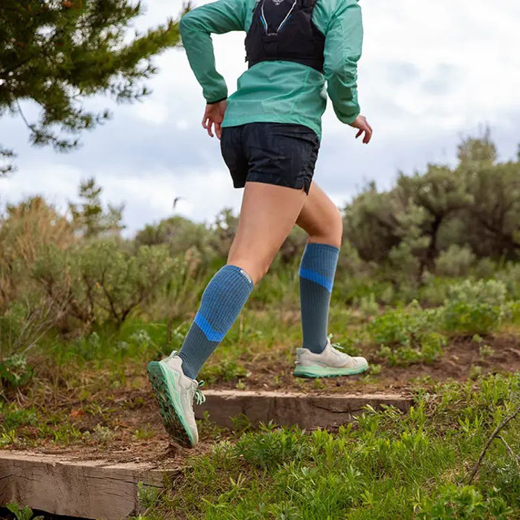 Mynd Injinji Trail Midweight hnésokkar