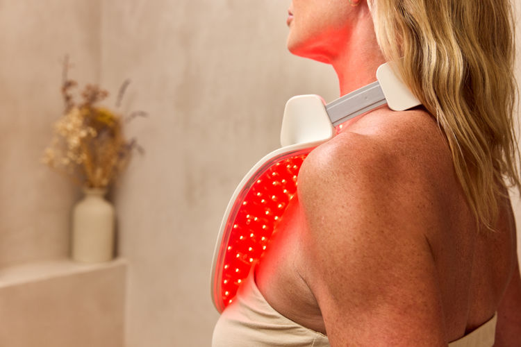 Mynd Theraface Neck and Chest LED